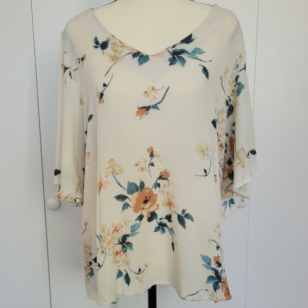 Andree by Unit Floral Blouse Bell Sleeves Size Small